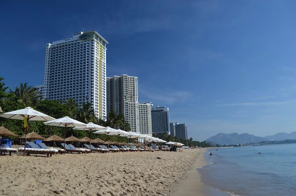 Nam Phuong Hotel 나트랑